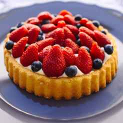 berry blueberries blueberry cake Photo by Pixabay on Pexels.com